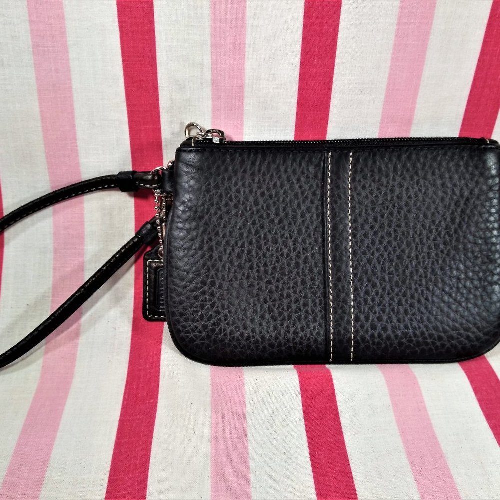Charming Coach Black Pebble Leather Wristlet with Logo Hang Tag NEW Old Stock! - Picture 3 of 11